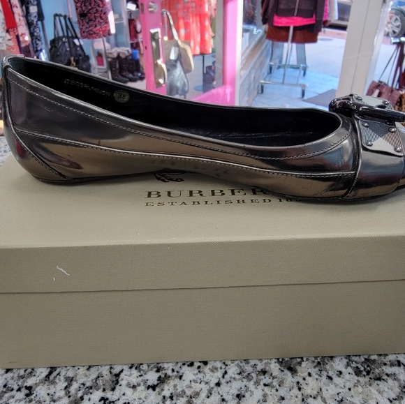 Burberry DK Nickel flats - Picture 2 of 9
